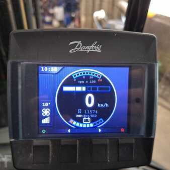 Elektromos 4 kerekű 2019  Kalmar ECG80-6 (5)