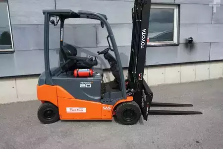 El Truck - 4-hjul 2019  Toyota 8FBM20T (4)
