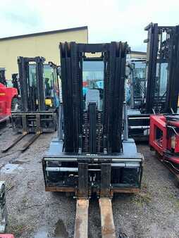 Dieselstapler 2017  Toyota 40-8FD40N (3)