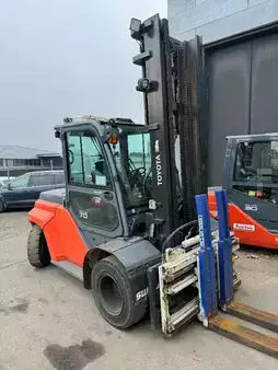 Dízel targoncák 2014  Toyota 40-8FD70N (3)