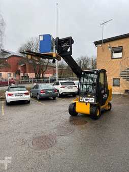 Elektryczne 4-kołowe 2019  JCB TLT30-19E (2)