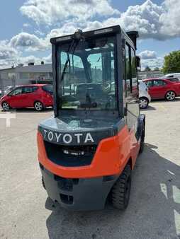 Dízel targoncák 2021  Toyota 52-8FDF25 (4)