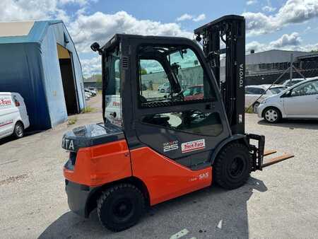 Dízel targoncák 2021  Toyota 52-8FDF25 (6)