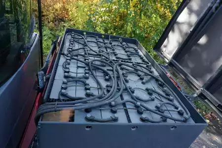 Carrelli elettrici 4 ruote 2017  Kalmar ECG80-9S (8)
