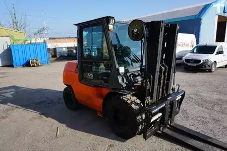 Dieseltruck 2014  Toyota 42-7FD40 (1)