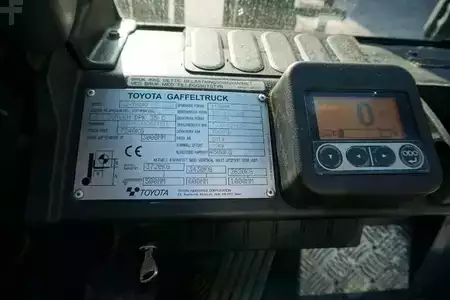 Dieseltruck 2014  Toyota 42-7FD40 (8)