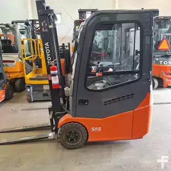 El truck - 3 hjulet 2018  Toyota 7FBEST13 (1)
