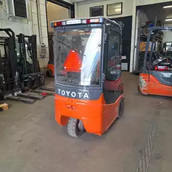El truck - 3 hjulet 2018  Toyota 7FBEST13 (2)