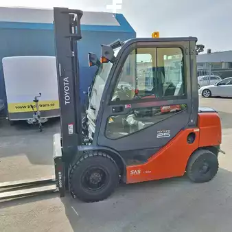 Dieseltruck 2019  Toyota 02-8FDF25 (1)