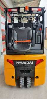 3-wiel elektrische heftrucks 2022  Hyundai 18BT-9U (3)