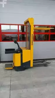 Hochhubwagen 2004  Jungheinrich ERC Z14 HH3700 Bat Neu (3)