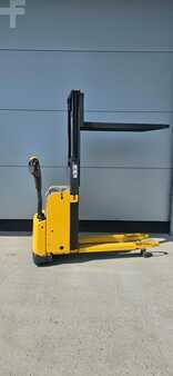 Stacker pedestre 2009  Atlet PSD 125 HH 1770 Bat Neu (5)