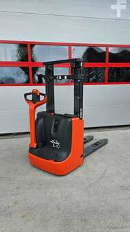 Stacker pedestre 2012  Linde L10 B (3)