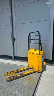 Niederhubwagen  Jungheinrich EJE 114 (1)