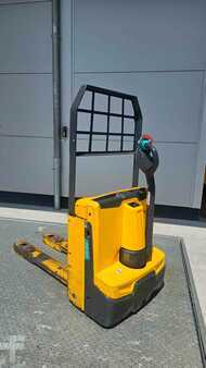 Niederhubwagen  Jungheinrich EJE 114 (2)