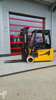 Elektro 3 Rad  Hyundai 20BT-9U (1)