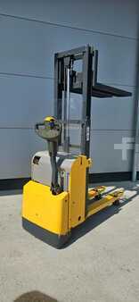 Stacker pedestre 2013  Atlet PSD 125 HH 1770 (8)