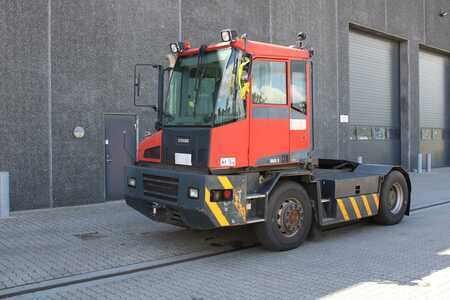 Terminálový traktor 2015  Kalmar TR618IB (2)