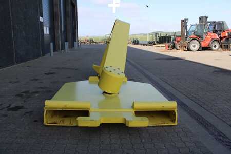 Rimorchi 2023  [div] SEACOM GSH25 (4)
