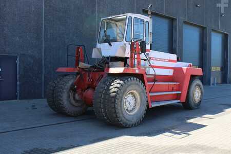 Carretilla elevadora diésel 1990  Svetruck 32120-47 (2)
