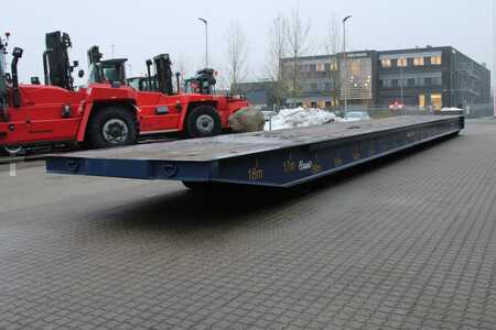 Trailer 2020  [div] RT82 (1)