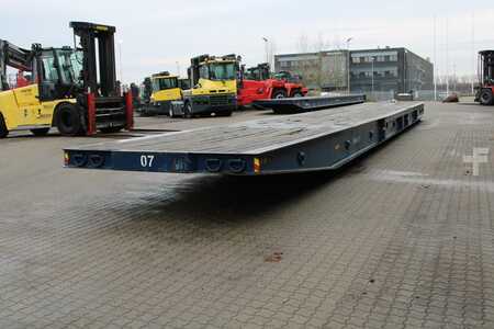 Trailer 2007  [div] RT90 (1)