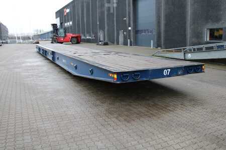 Trailer 2007  [div] RT90 (2)