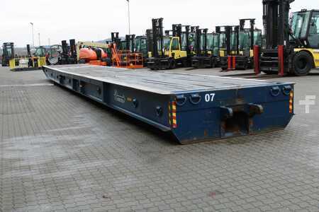 Trailer 2007  [div] RT90 (4)