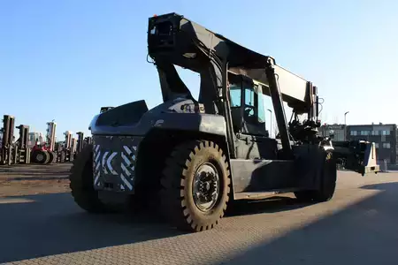 Reachstackers 2011  Kalmar DRF450-70S5X (3)
