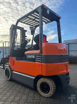 Elektro čtyřkolový VZV 2013  Toyota 7FBMF30 (3)