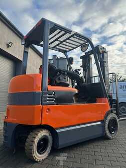 Elektro čtyřkolový VZV 2013  Toyota 7FBMF30 (7)