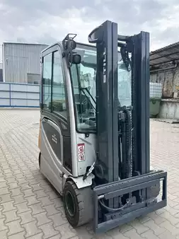 Elektryczne 4-kołowe 2018  Still RX 20-20 (3)