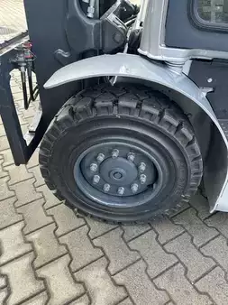Wózki gazowe 2019  Still RX 70-50 (7)