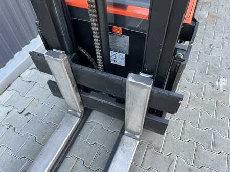 Pallet Stackers 2015  BT SWE120 (8)