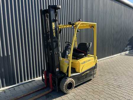 Eléctrico - 3 rodas 2019  Hyster J1.6XNT (1)