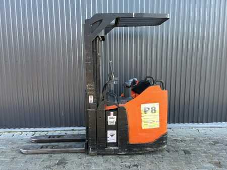 Stackers stand-on 2018  BT SPE140L (2)