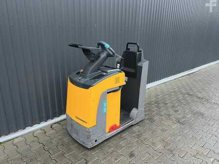 Schlepper 2019  Jungheinrich EZS130 (1)