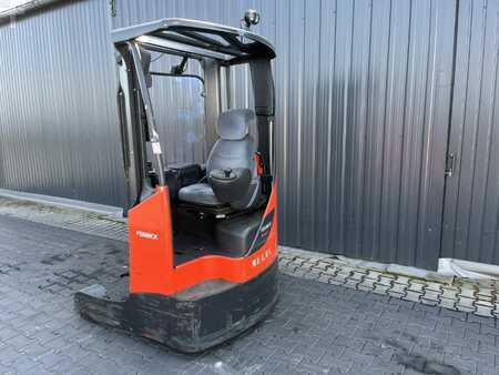 Schubmaststapler 2015  Linde R14X (3)