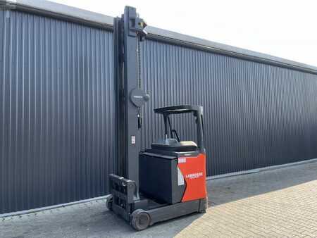 Carretilla retráctil 2016  Linde R14HD-01 (1)