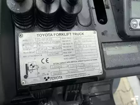 Gázüzemű targoncák 2017  Toyota 8FGF15 (4)