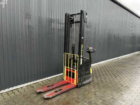 Apilador eléctrico 2017  Hyster S1.6 (1)