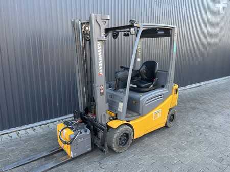 Carrelli elettrici 4 ruote 2016  Jungheinrich EFG316k (1)