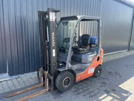 LPG heftrucks 2018  Toyota 8FGF15 (1)