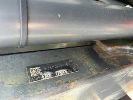 Carrelli elevatori GPL 2012  Linde H70T-01 (5)