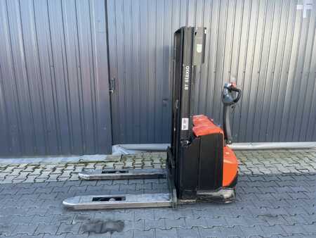 Pallestabler 2011  BT SWE120 (2)