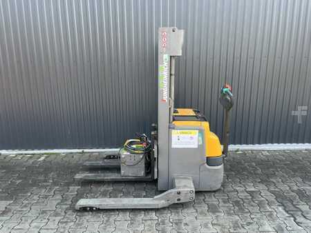 Wózek wysokiego podnoszenia 2020  Jungheinrich EJC220b (2)