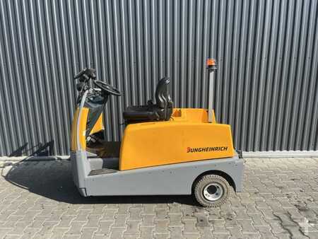 Schlepper 2015  Jungheinrich EZS590 (2)