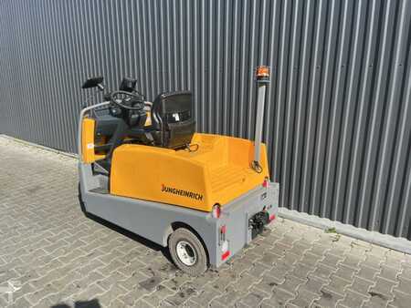 Schlepper 2015  Jungheinrich EZS590 (3)