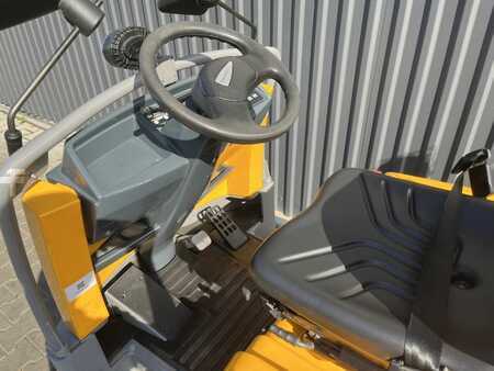 Schlepper 2015  Jungheinrich EZS590 (9)