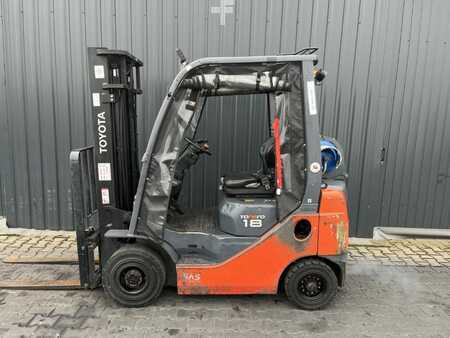 Carretilla elevadora GLP 2016  Toyota 8FGF18 (2)